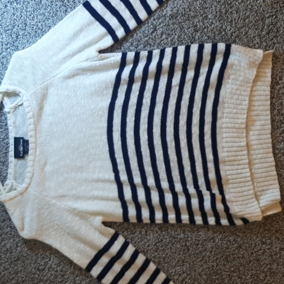 Knit sweater - Picture 2 of 3